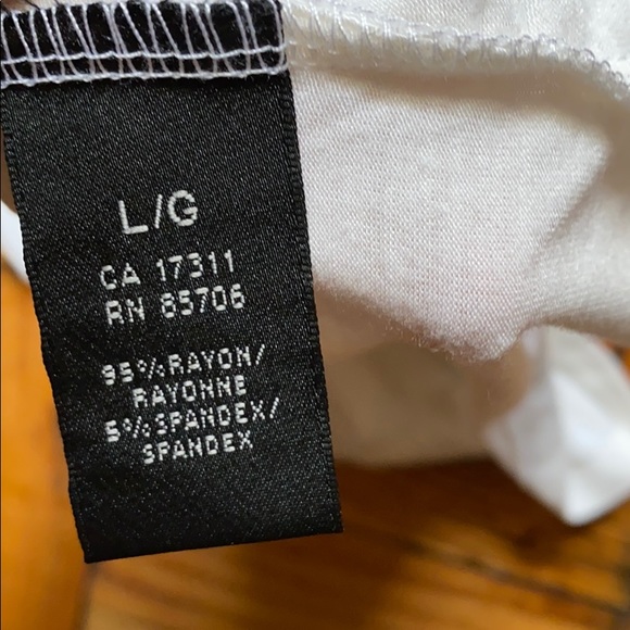 NWT Buffalo optic white v neck top size: L - Picture 5 of 8